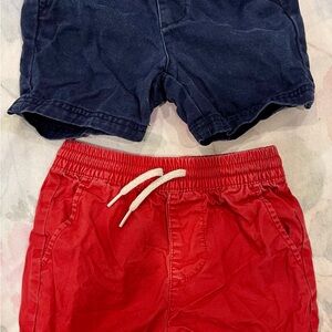 Lot of 2 EUC 2T Old Navy Boys Shorts- Red and Blue